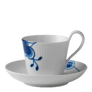 Blue Fluted Mega kaffekopp med skål 24 cl høy hank v:6319247 Blue Fluted Mega kaffekopp med skål 24 cl høy hank v:6319247