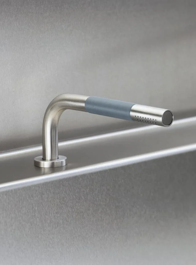 Vola T1M/150, 90 grader, 1,5 m metallslange, børstet | T1M/150-20 Vola T1M/150, 90 grader, 1,5 m metallslange, børstet | T1M/150-20