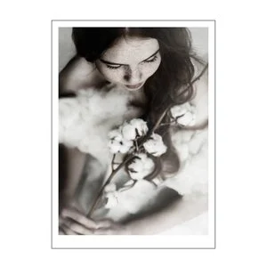 Ingrey Studio poster 50x70 cm girl with cottonflower v:9198557
